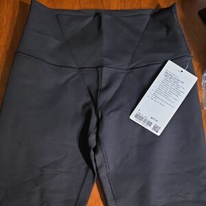 lululemon athletica Black Wunder Under HR Tight 25"